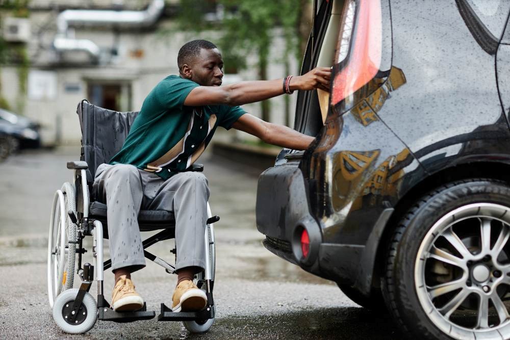 mejores seguros de coches adaptados para personas con movilidad reducida