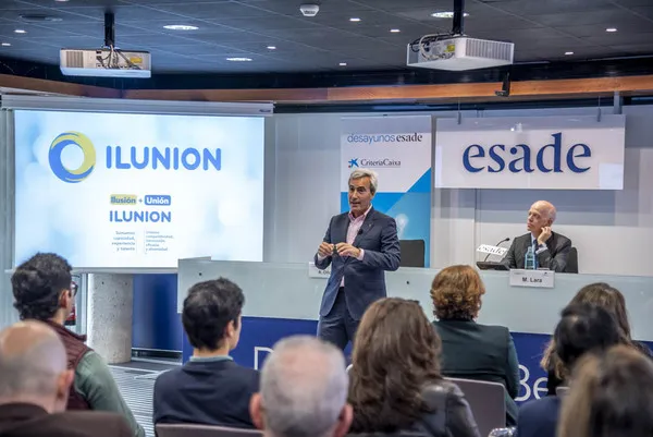 Alejandro Oñoro, CEO de ILUNION, en su ponencia en ESADE