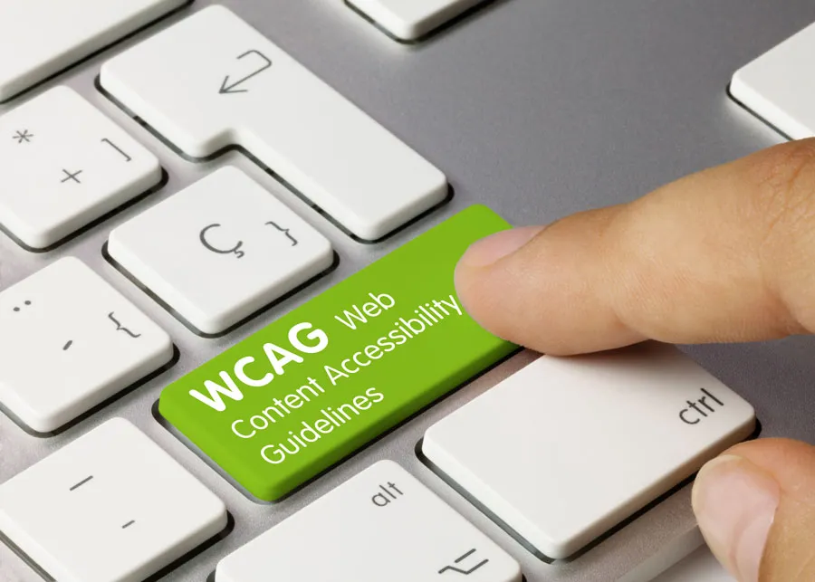 teclado del ordenador con una tecla marcada con las letras WCAG de Accesiblidad web