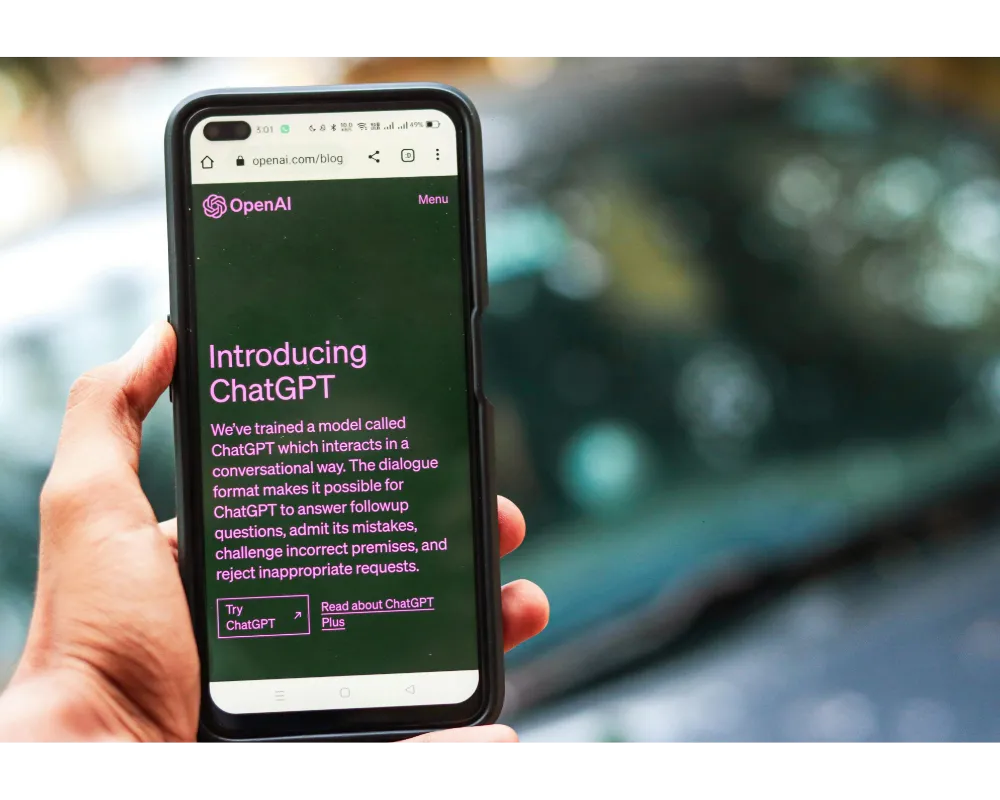 contenidos-generados-por-IA-en-un-movil