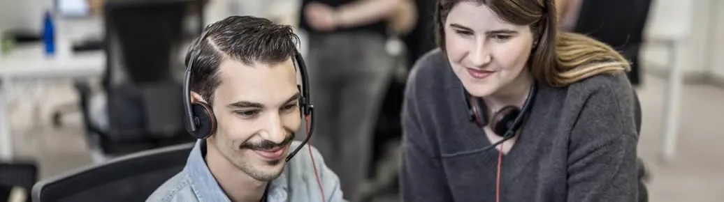 Personas trabajando en ILUNION