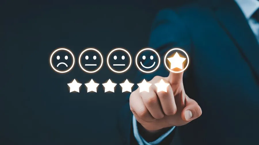 Iconos de caras de menos a más sonrientes características de las encuestas de satisfacción