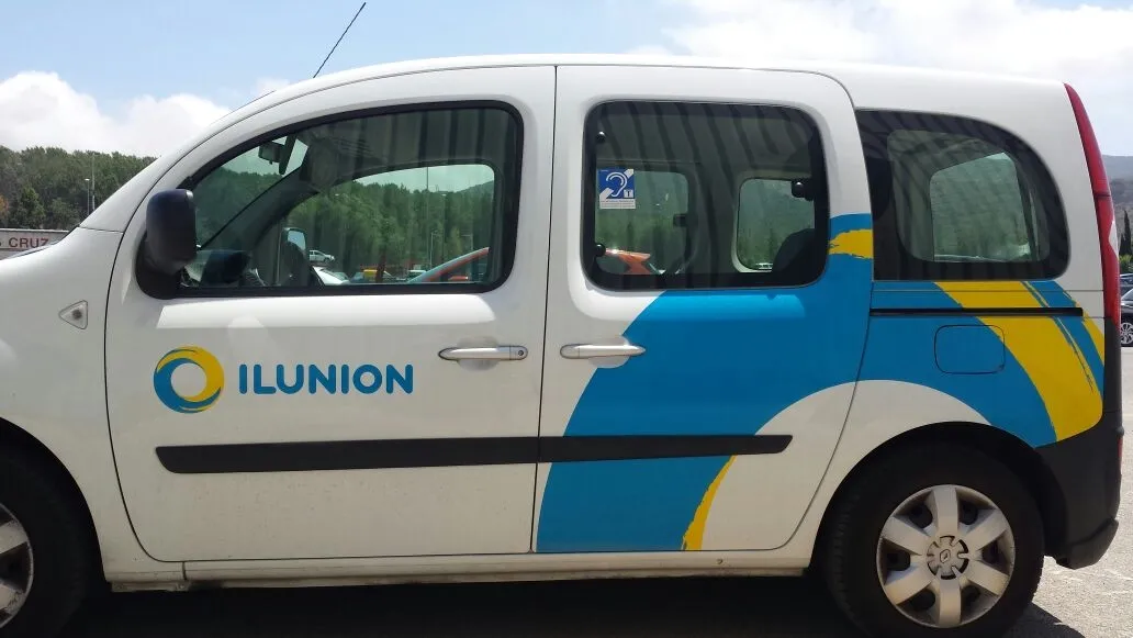 Coche bucle magnético