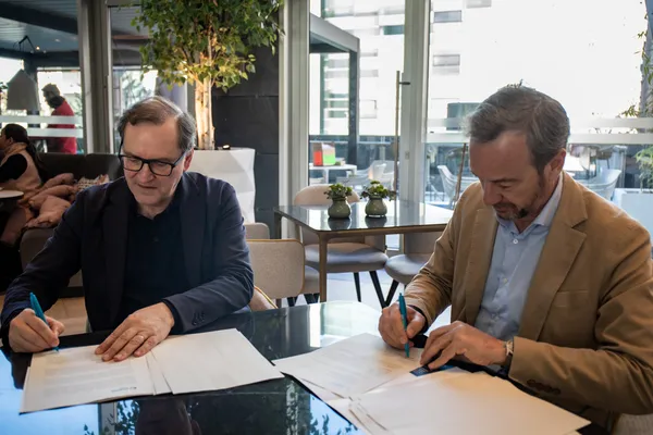 Fotografía de la firma