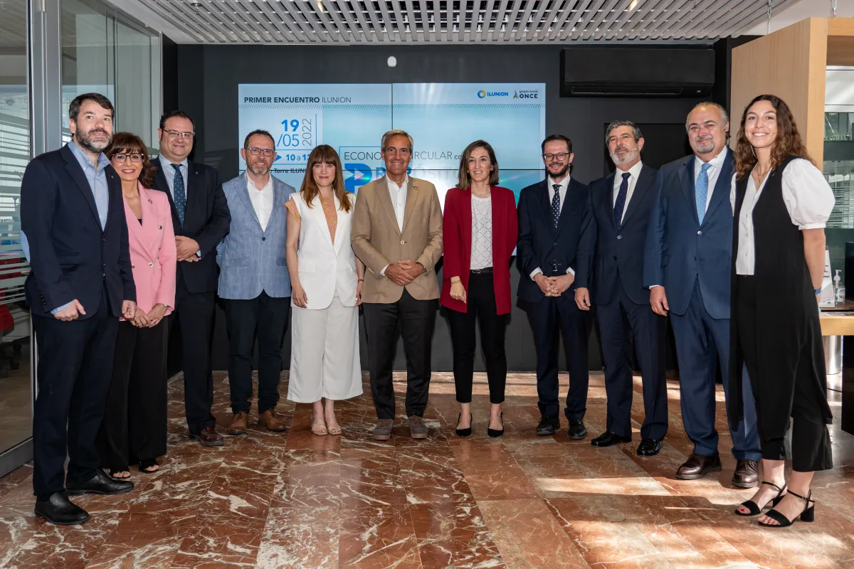 Foto de familia del I Encuentro ILUNION Economía Circular con Propósito