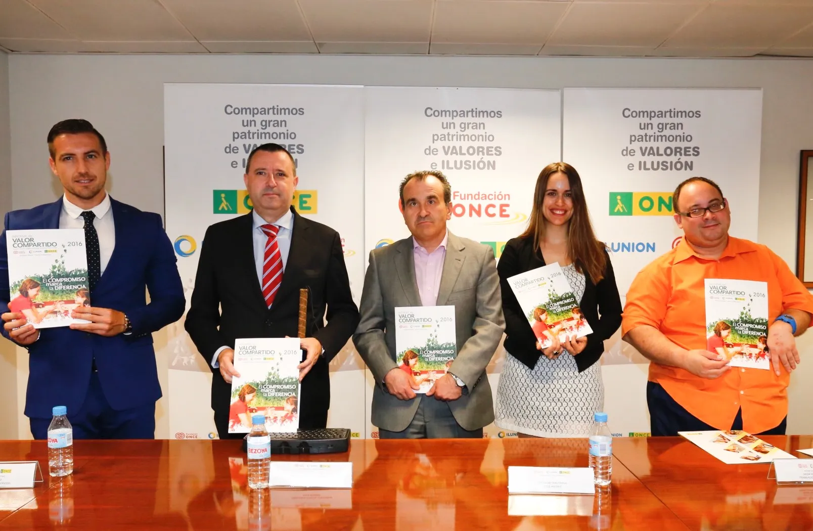 De izquierda a derecha: Mario Moreno, Luis Miguel López, Luis Natalio Royo, Saioa Minayo y David Roncero