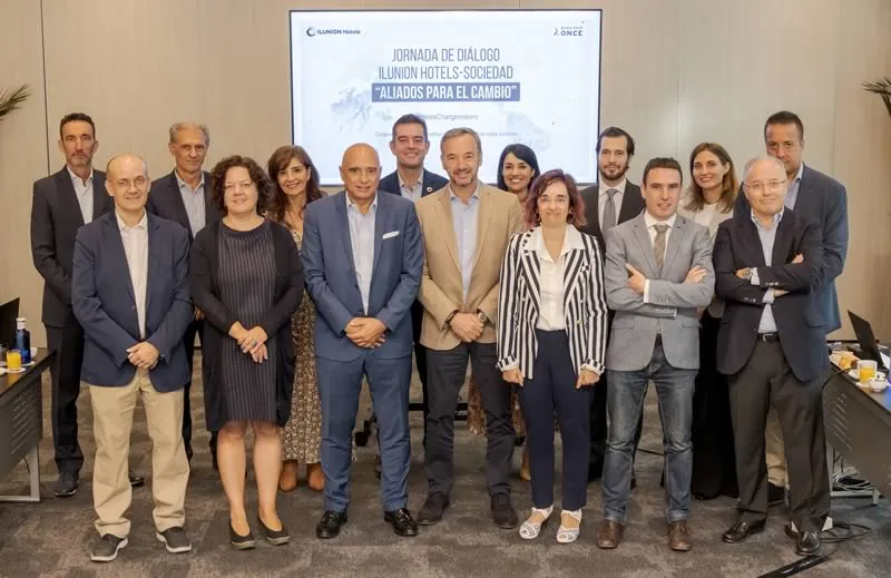 Foto de grupo durante las Jornadas de Aliados por el cambio de ILUNION Hotels.