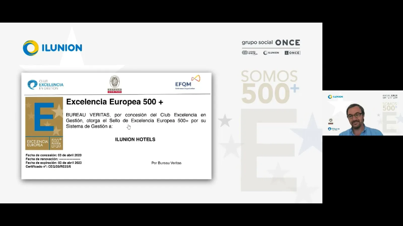 Imagen donde se ve en una pantalla al consejero delegado de ILUNION Hotels, José ángel Preciados 