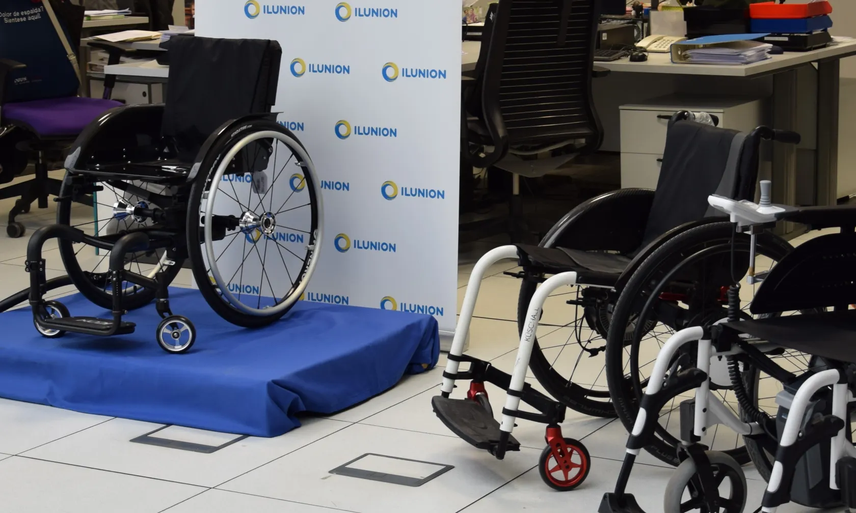 Sillas de ruedas en una de las tiendas de ortopedia de ILUNION 